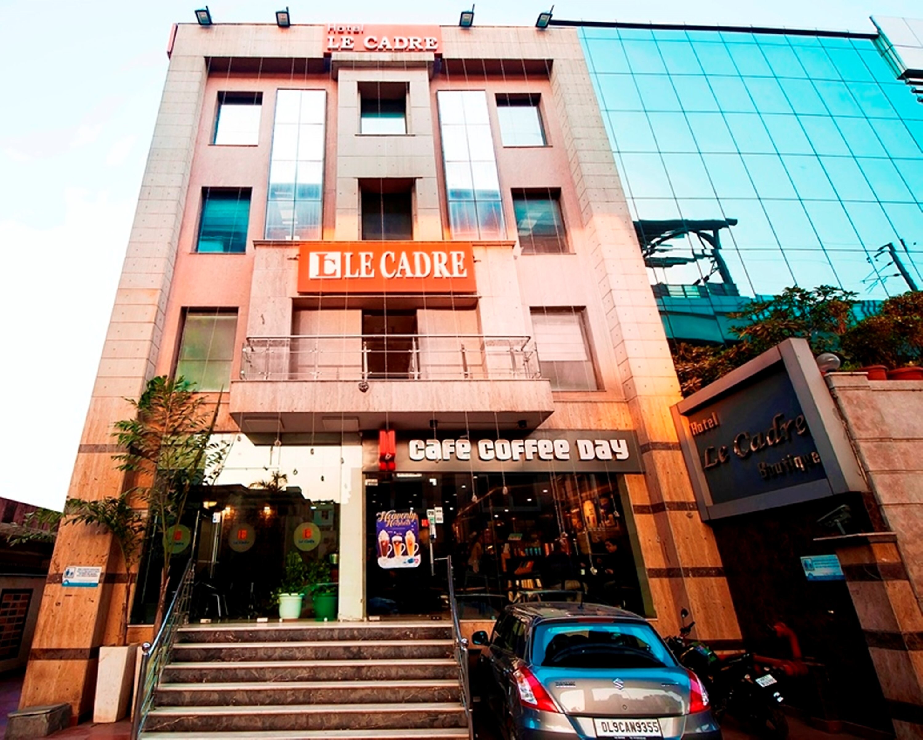Hotel Le Cadre Delhi Inr 1182 Off 4 5 0 0 Hotel Price