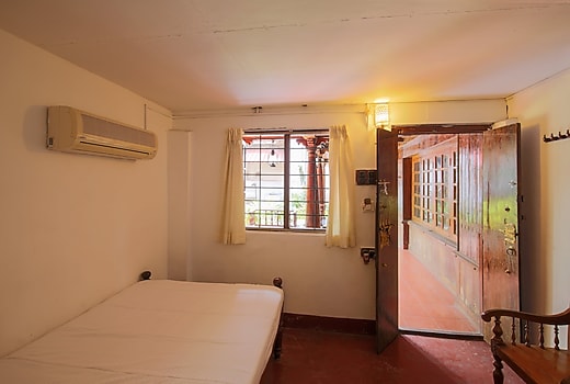 Rossitta Wood Castle Cochin Hotel Price Address Reviews