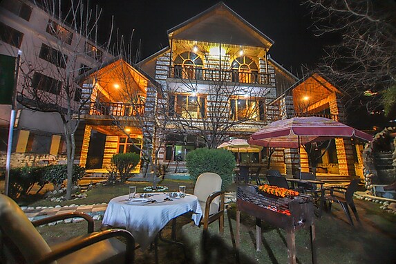 Mountain Green Villa  Manali Manali INR 224 OFF   1  4  0  0   Deal