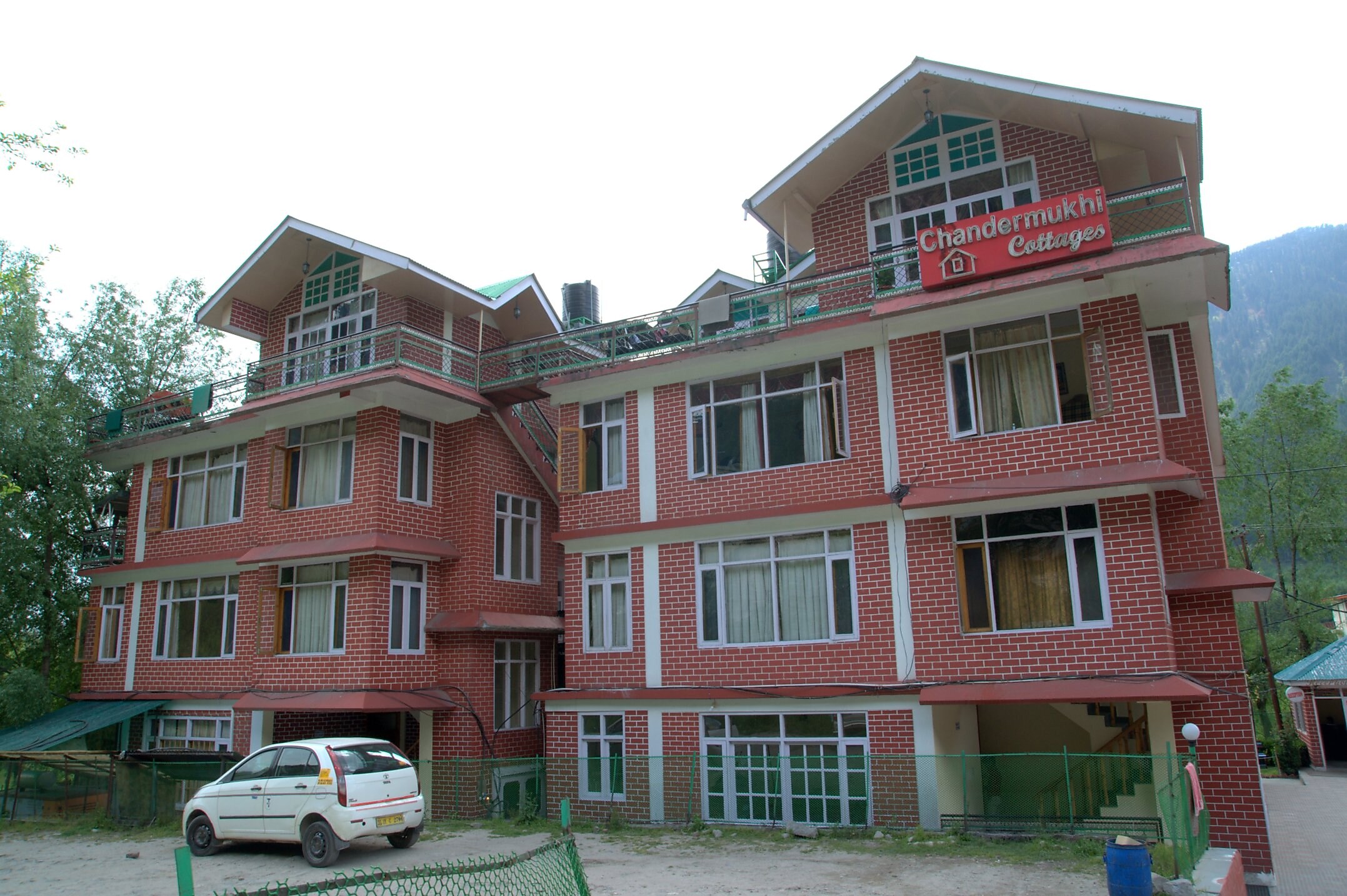 Chandermukhi Cottage Manali Inr 397 Off 1 5 0 0 Hotel Price