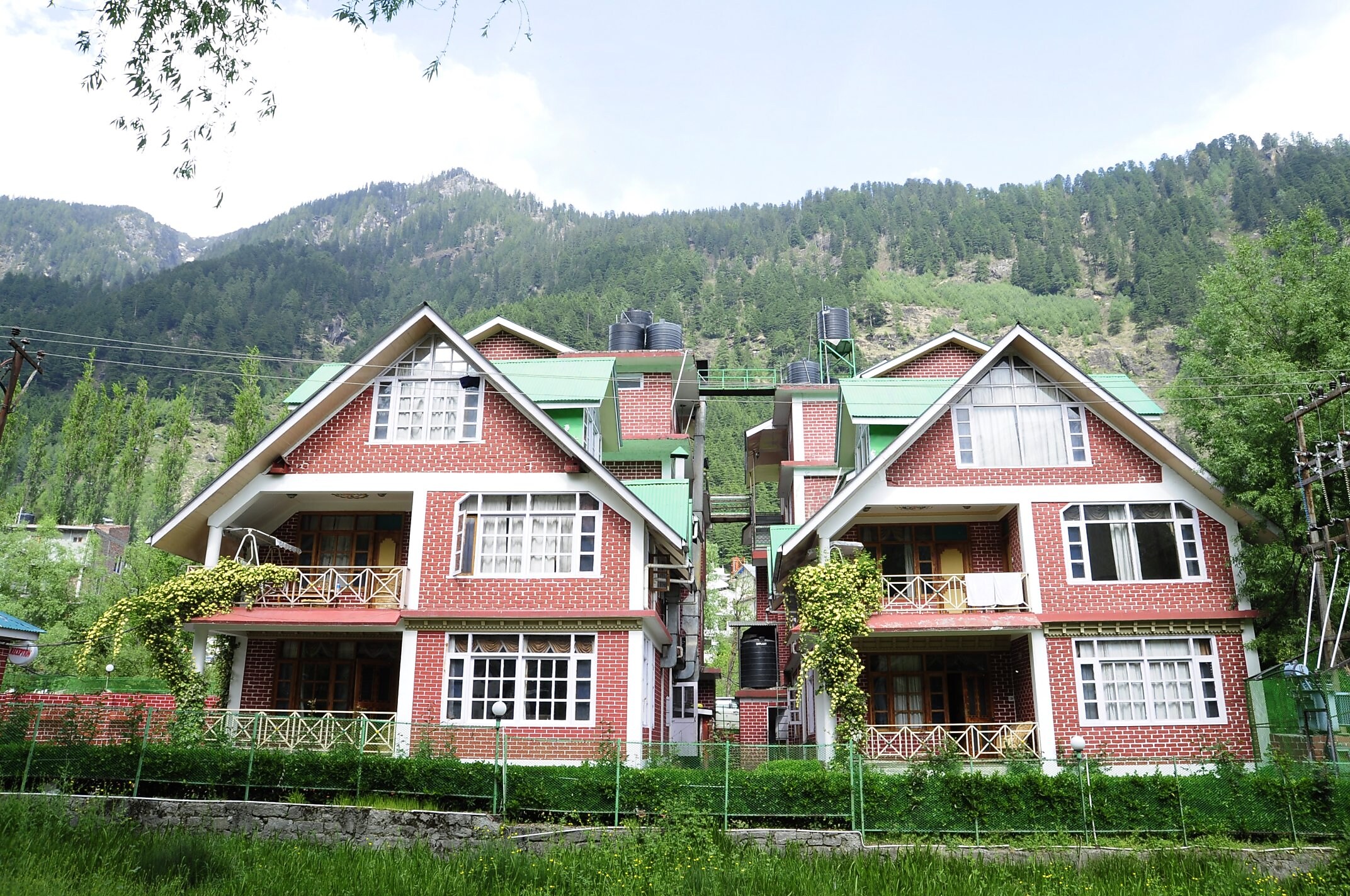 Chandermukhi Cottage Manali Inr 397 Off 1 5 0 0 Hotel Price