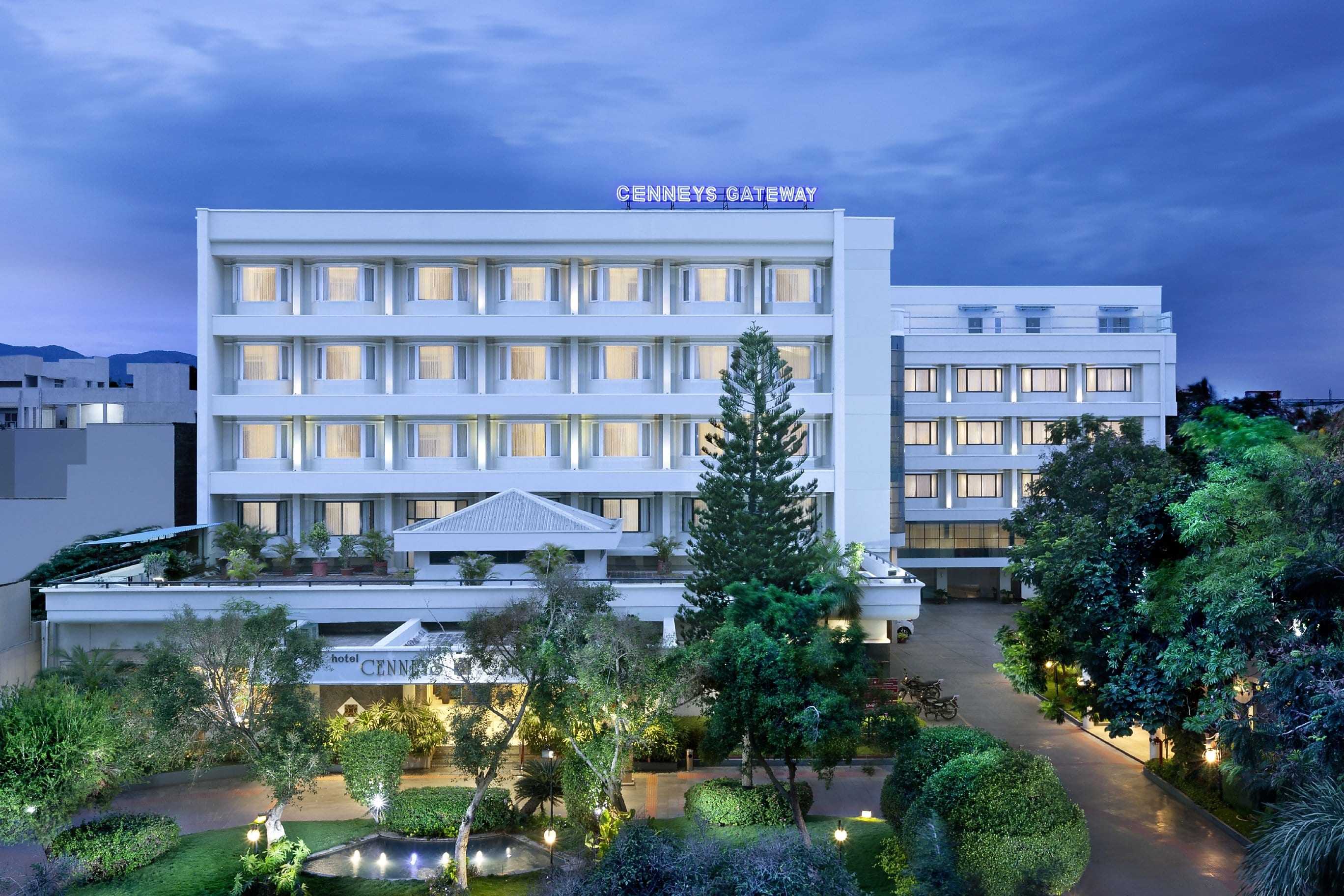 Hotel Cenneys Gateway Salem Inr 508 Off 2 8 2 5 Hotel Price