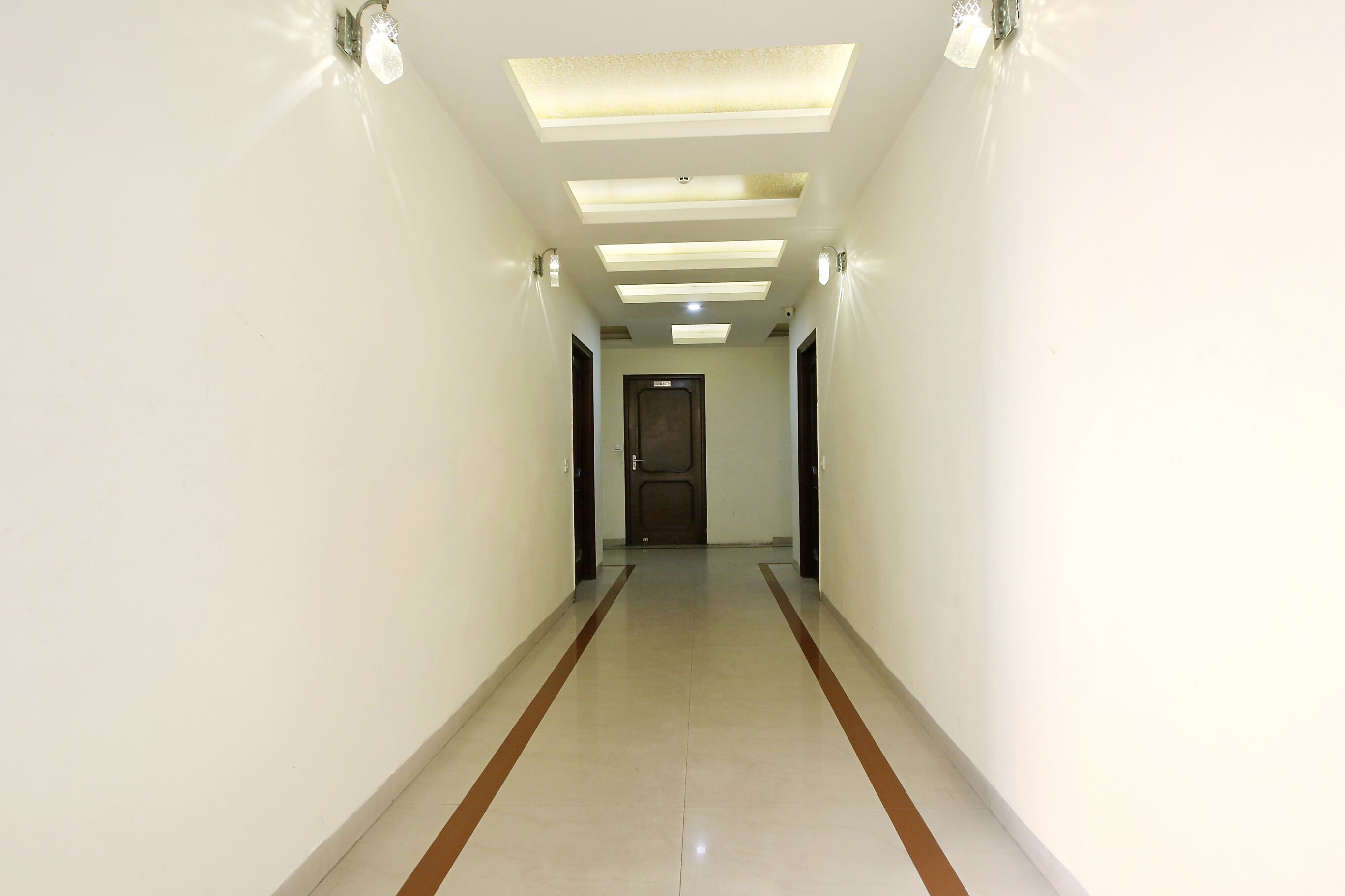 Hotel Neo Classic Chandigarh Inr 447 Off 1499 - 