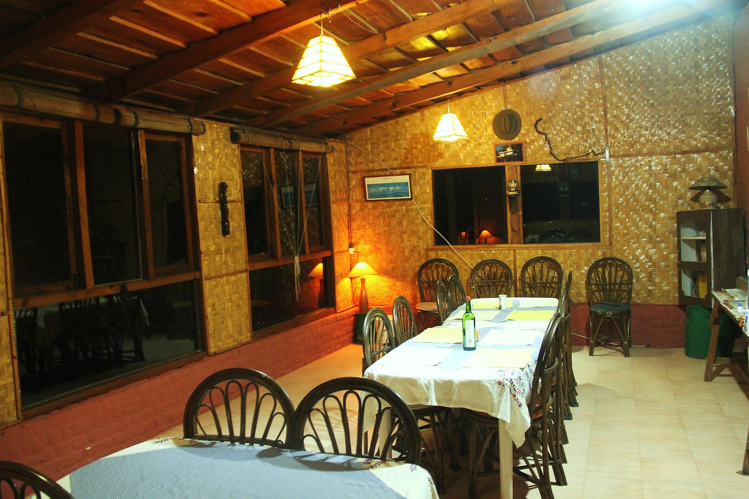 Chestnut Grove Himalayan Lodge Hotel Details Page Makemytrip Com