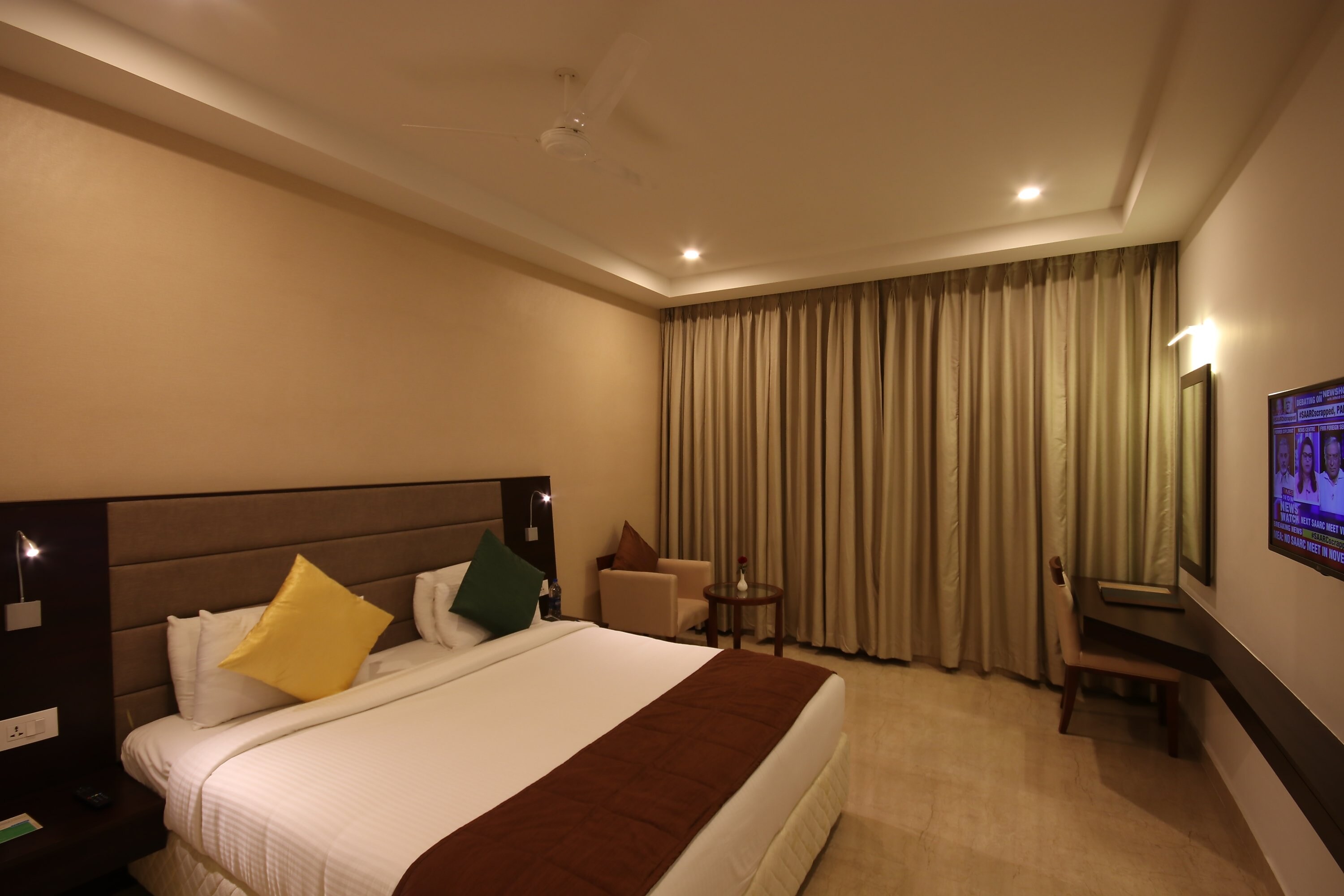 Khanna Fiesta Vellore Inr 661 Off 2700 Hotel Price - 