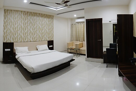 Hotel Kamad Giri Ujjain Inr 374 Off 1 5 0 0 Hotel Price Address Reviews