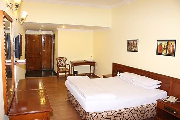 Marriott Chandigarh Chandigarh   1  0  0  0  0   Deal Hotel