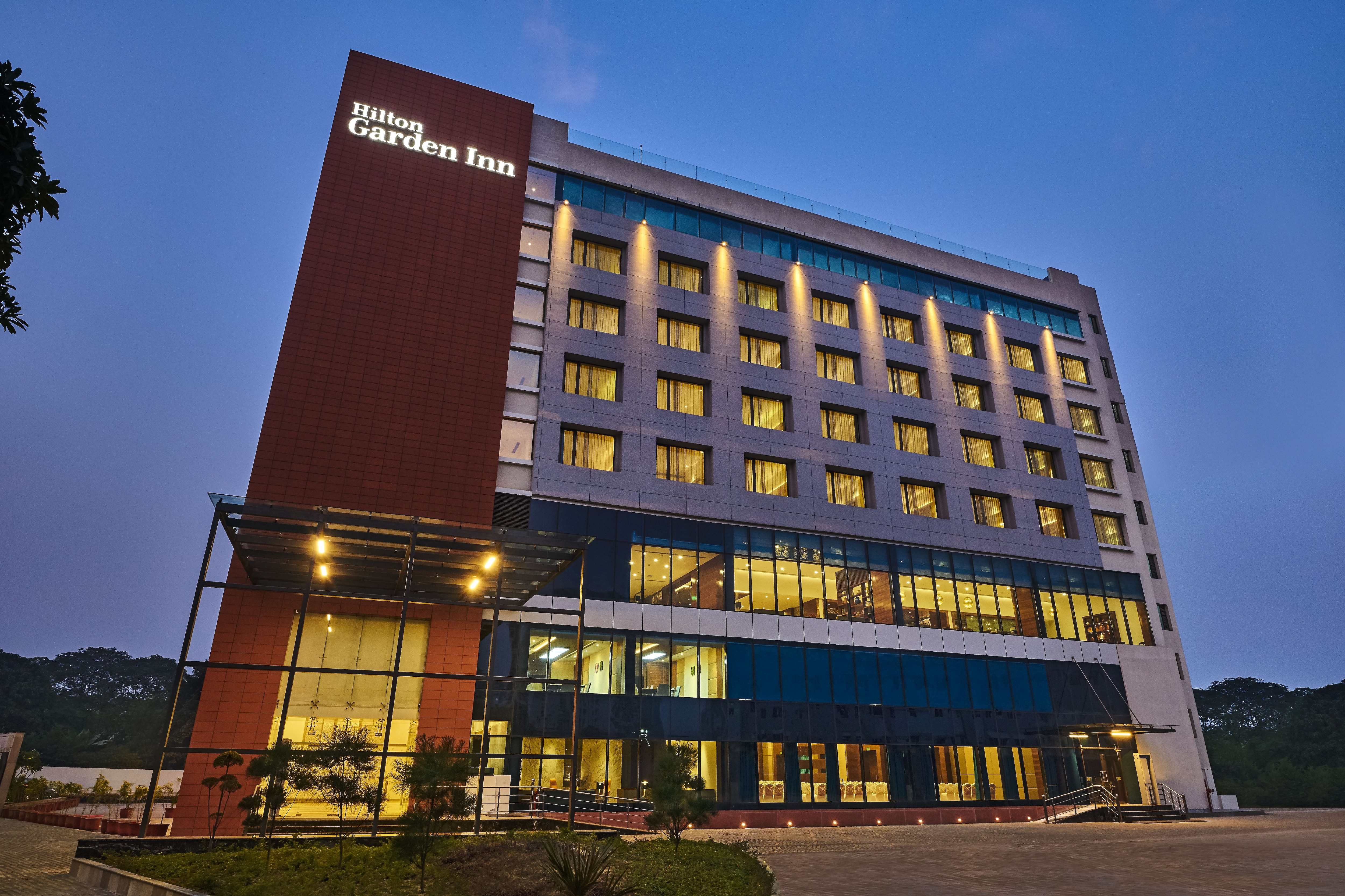 Hilton Garden Inn Lucknow Lucknow Hotel Price Address Reviews
