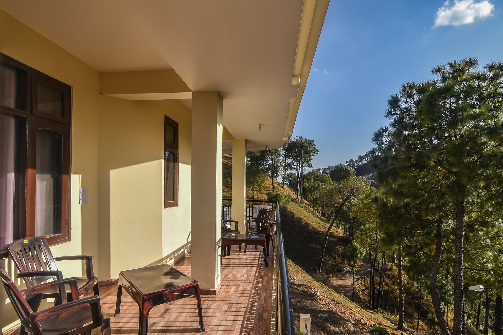 Pine Villa Kasauli Guest House Price, Address & Reviews