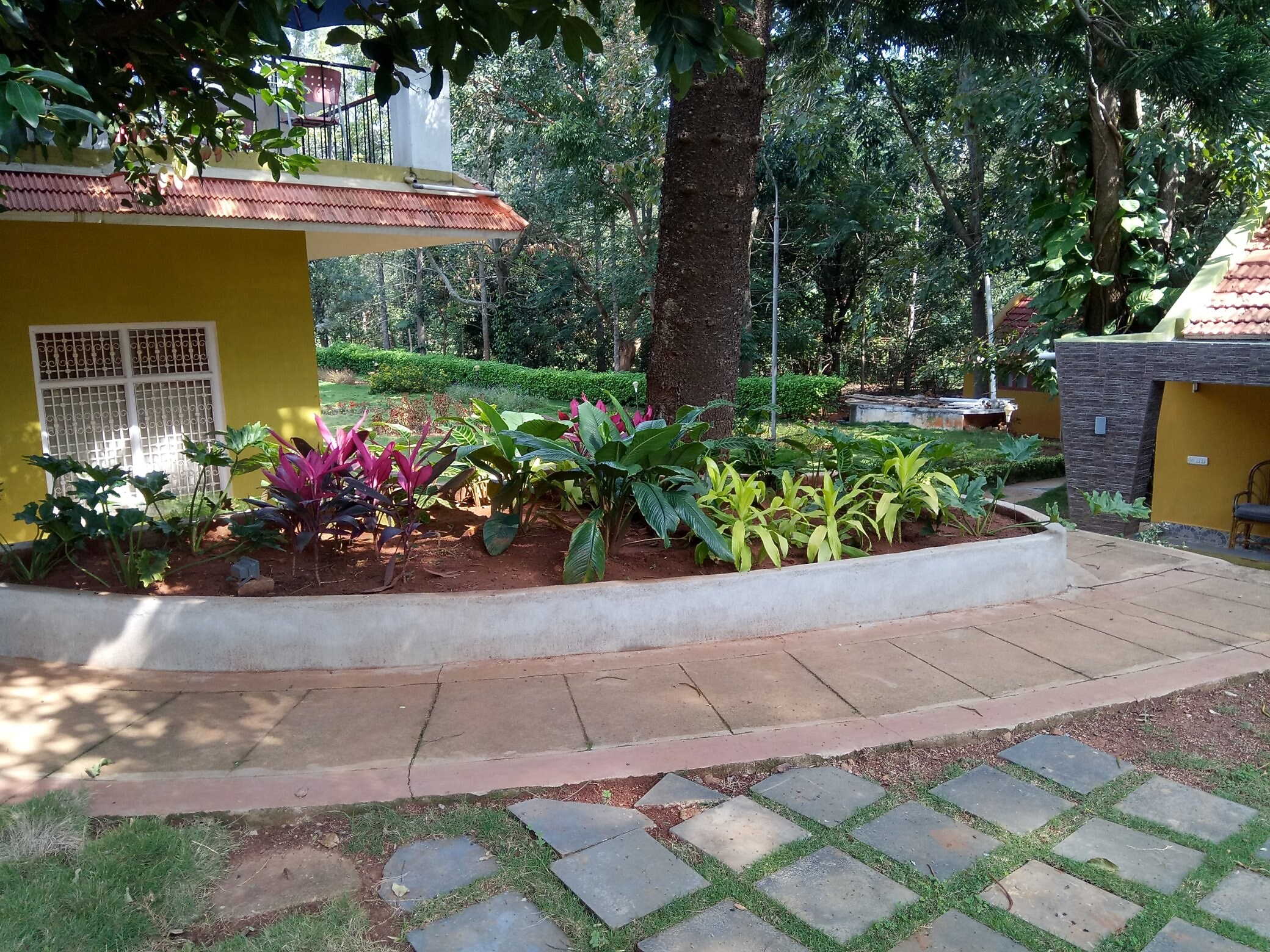 Zeenath Taj Gardens Yelagiri Price Address Reviews