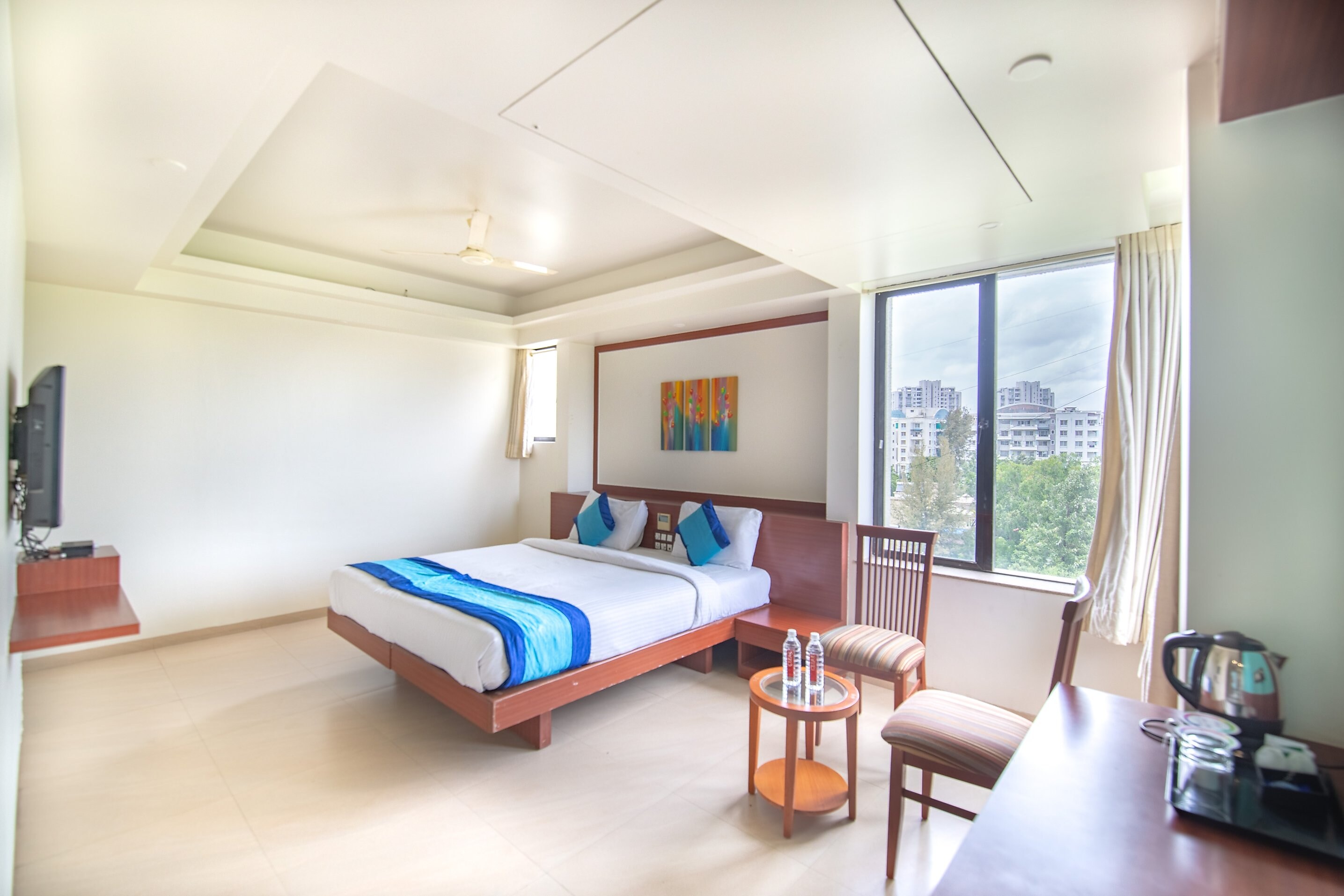 Hotel Mint Montvert Baner Pune Pune Inr 1047 Off - 