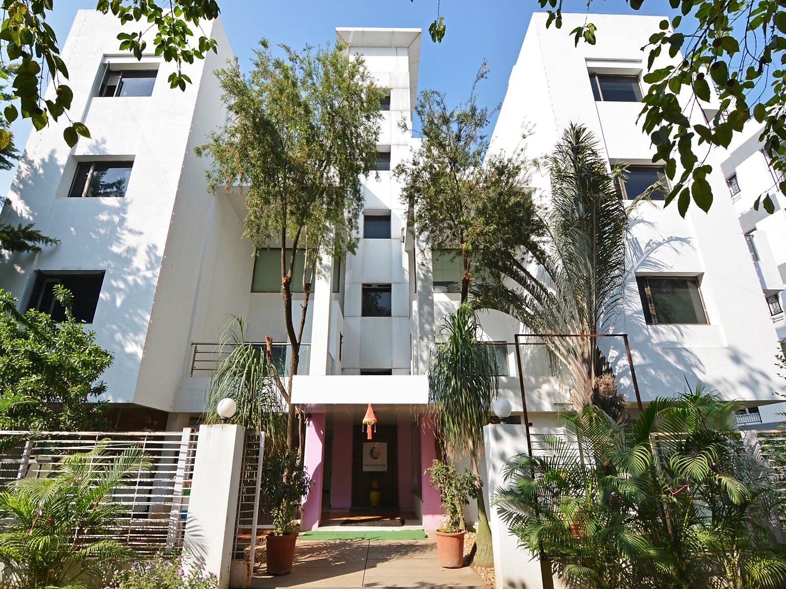 Oyo 22124 Hotel Lotus Residency Pune Inr 380 Off 3 6 1 9