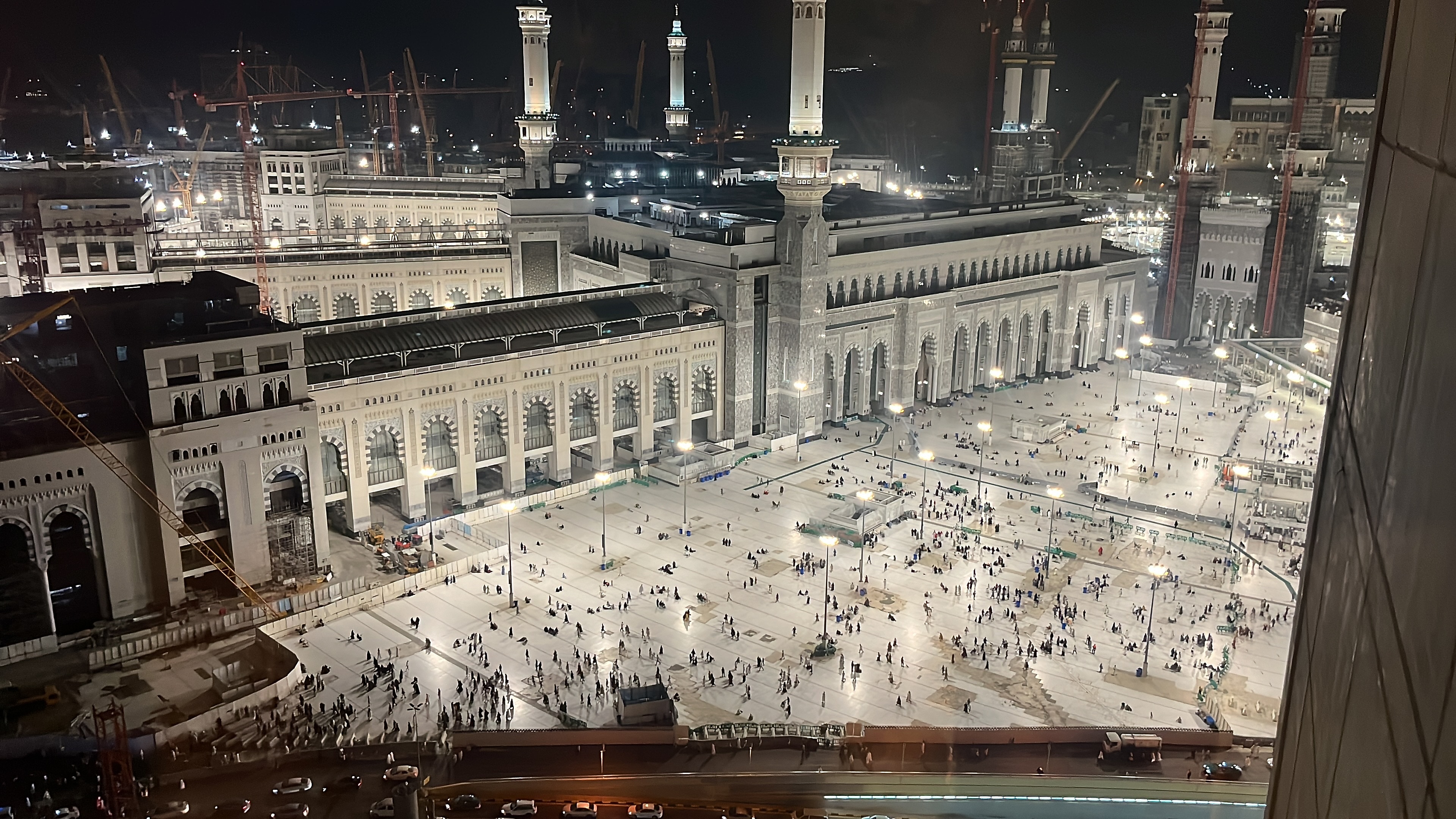 Hilton Makkah Convention Hotel 𝗕𝗢𝗢𝗞 Mecca Hotel 𝘄𝗶𝘁𝗵 𝗙𝗥𝗘𝗘 𝗖𝗮𝗻𝗰𝗲𝗹𝗹𝗮𝘁𝗶𝗼𝗻