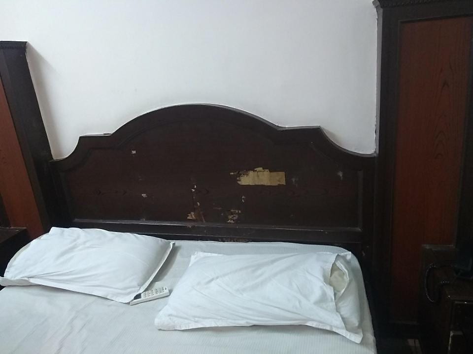 Menaka Inn Hotel Menaka 𝗕𝗢𝗢𝗞 Vijaywada Hotel 𝘄𝗶𝘁𝗵 ₹𝟬 𝗣𝗔𝗬𝗠𝗘𝗡𝗧