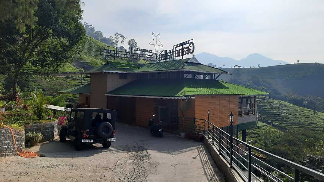 Grand Valley 𝗕𝗢𝗢𝗞 Munnar Resort 𝘄𝗶𝘁𝗵 ₹𝟬 𝗣𝗔𝗬𝗠𝗘𝗡𝗧