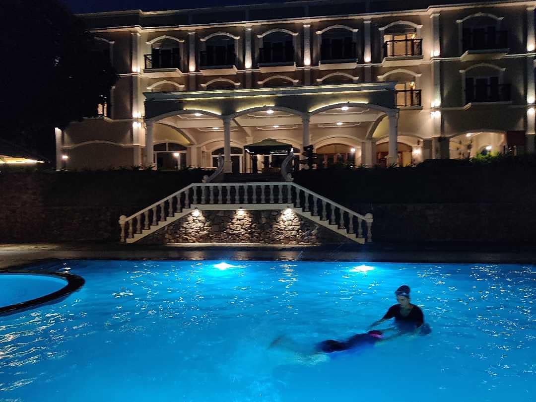 Photos of Montrose Golf Resort & Spa Resort in