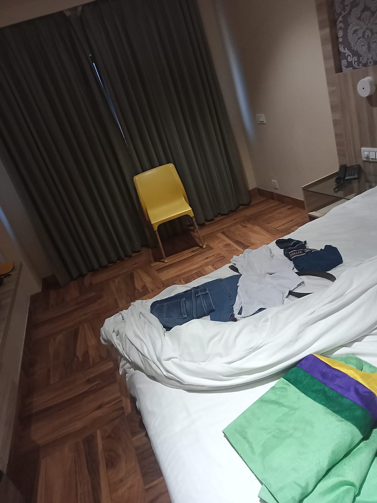 Treebo Trend Classic Grande, Camp 𝗕𝗢𝗢𝗞 Pune Hotel 𝘄𝗶𝘁𝗵 ₹𝟬 𝗣𝗔𝗬𝗠𝗘𝗡𝗧