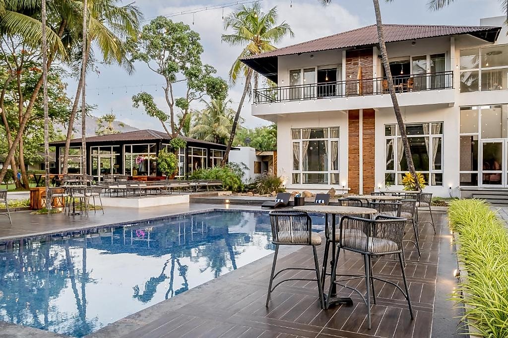 Silver Oak Tropical Resort By Bay Hotels 𝗕𝗢𝗢𝗞 Uran Resort 𝘄𝗶𝘁𝗵 𝗙𝗥𝗘𝗘