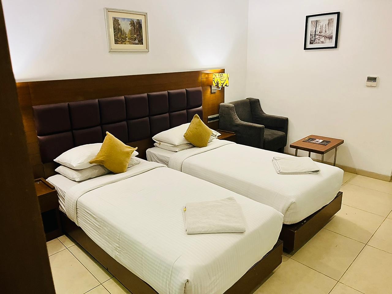Hotel Nk Grand Park Airport Hotel www.makemytrip.com
