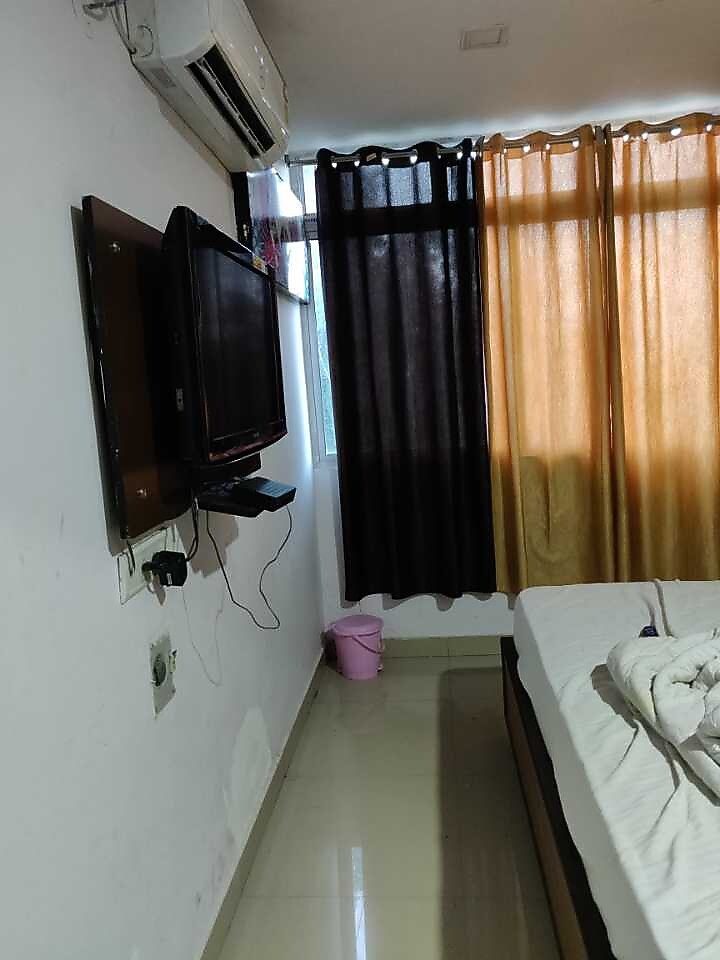OYO 7524 Hotel Grand Celebration Patna Hotel Price, Address & Reviews