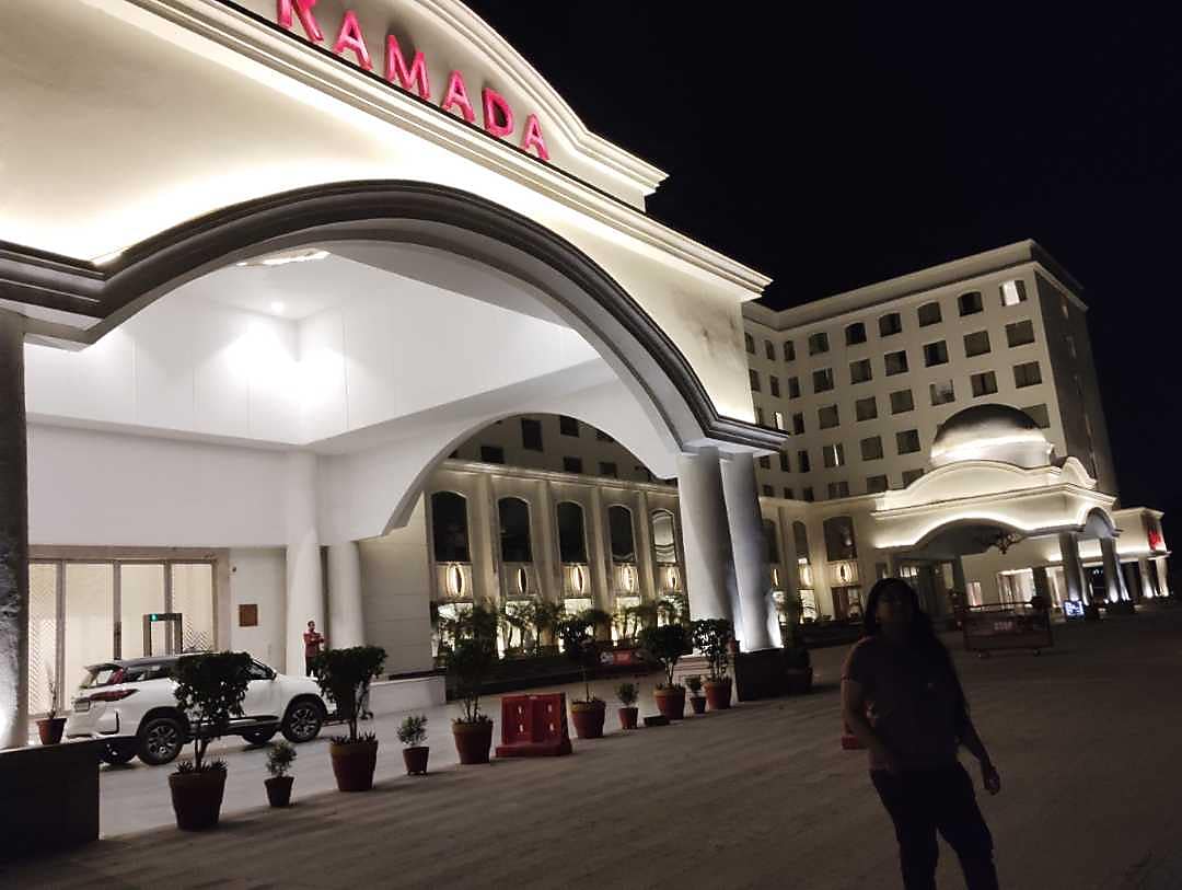 Ramada Plaza by Wyndham Lucknow 𝗕𝗢𝗢𝗞 Lucknow Hotel 𝘄𝗶𝘁𝗵 𝗙𝗥𝗘𝗘 𝗖𝗮𝗻𝗰𝗲𝗹𝗹𝗮𝘁𝗶𝗼𝗻