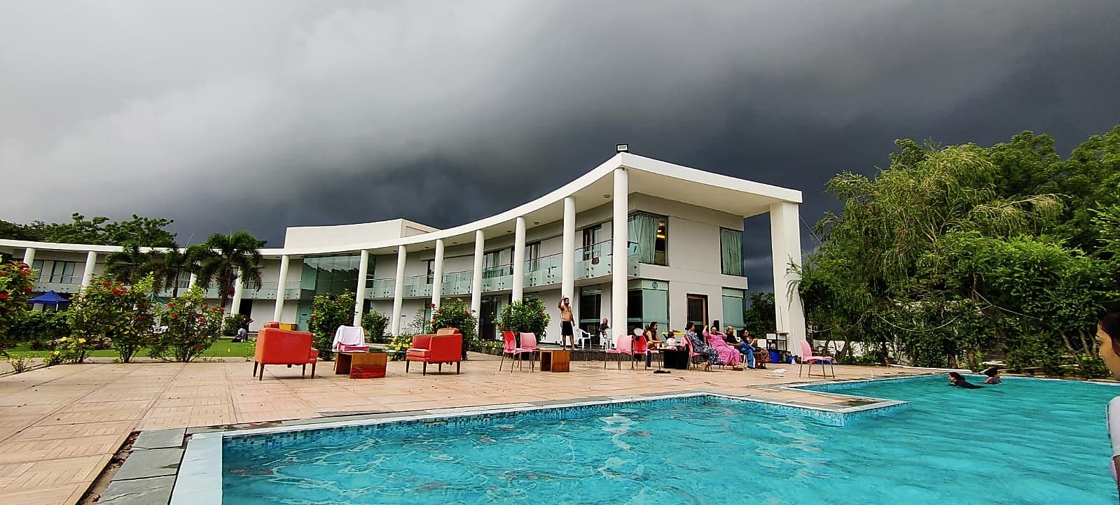 Arvind Alcove Club by FMS 𝗕𝗢𝗢𝗞 Kalol Hotel 𝘄𝗶𝘁𝗵 𝗙𝗥𝗘𝗘 𝗖𝗮𝗻𝗰𝗲𝗹𝗹𝗮𝘁𝗶𝗼𝗻