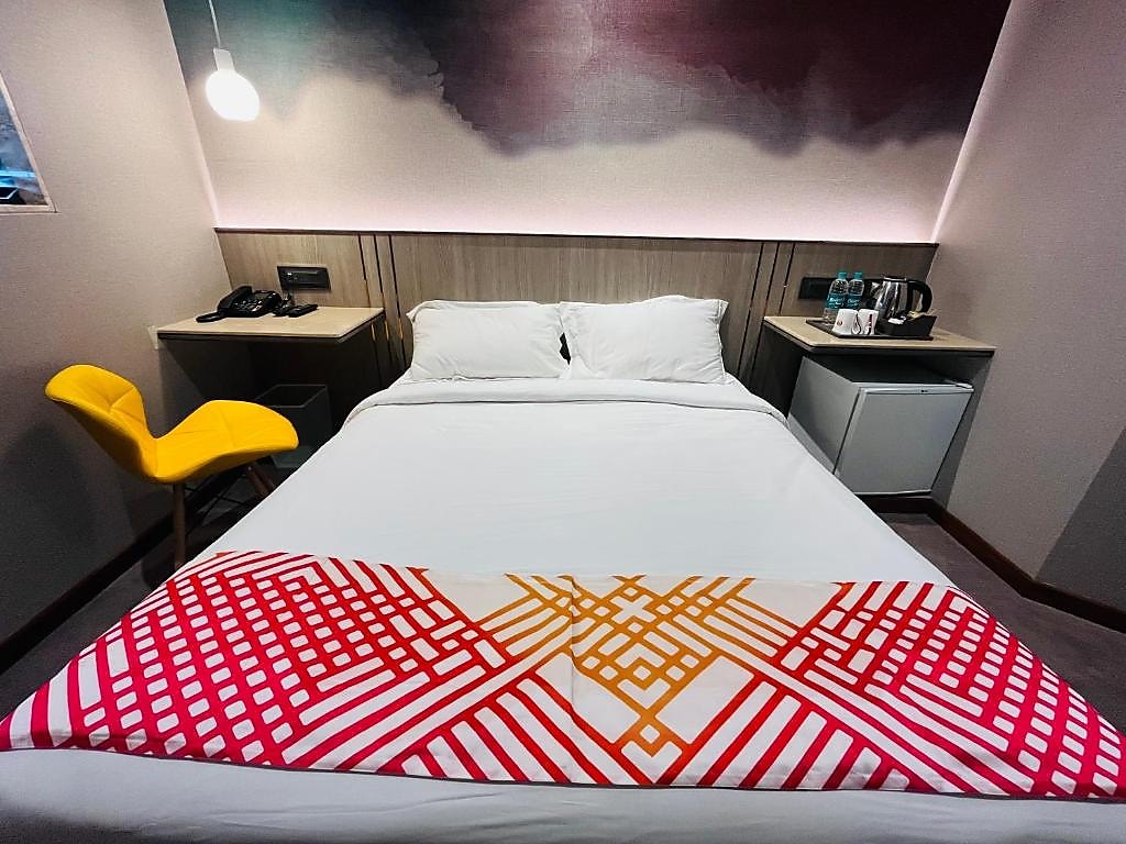 Ginger Mumbai, Goregaon Mumbai Hotel BOOK ₹1