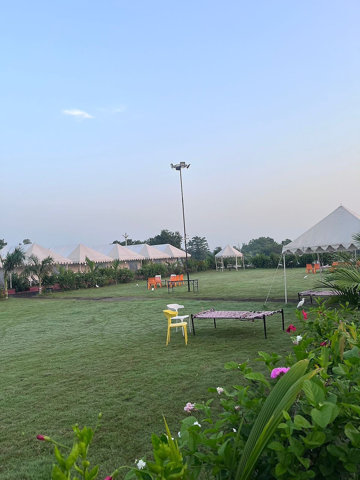 Unity Holiday Resort 𝗕𝗢𝗢𝗞 Tilakwada Resort 𝘄𝗶𝘁𝗵 𝗙𝗥𝗘𝗘 𝗖𝗮𝗻𝗰𝗲𝗹𝗹𝗮𝘁𝗶𝗼𝗻
