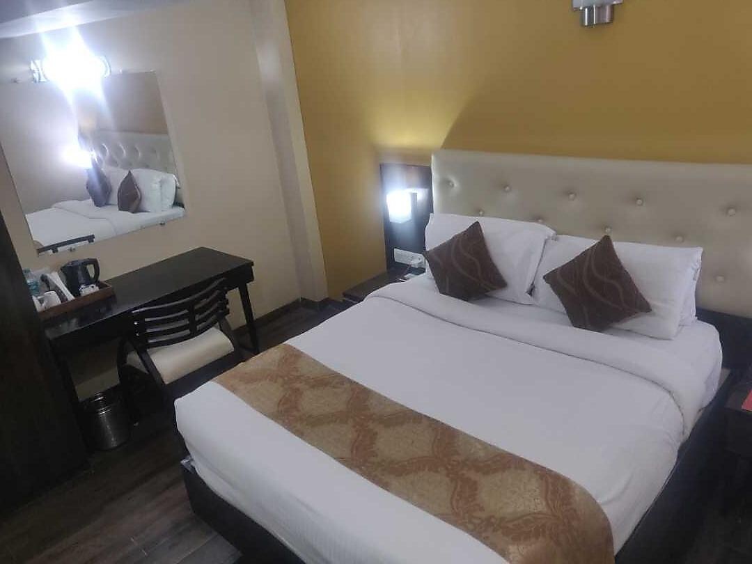 Mango Hotels Nagpur | Nagpur Hotel BOOK @ ₹1