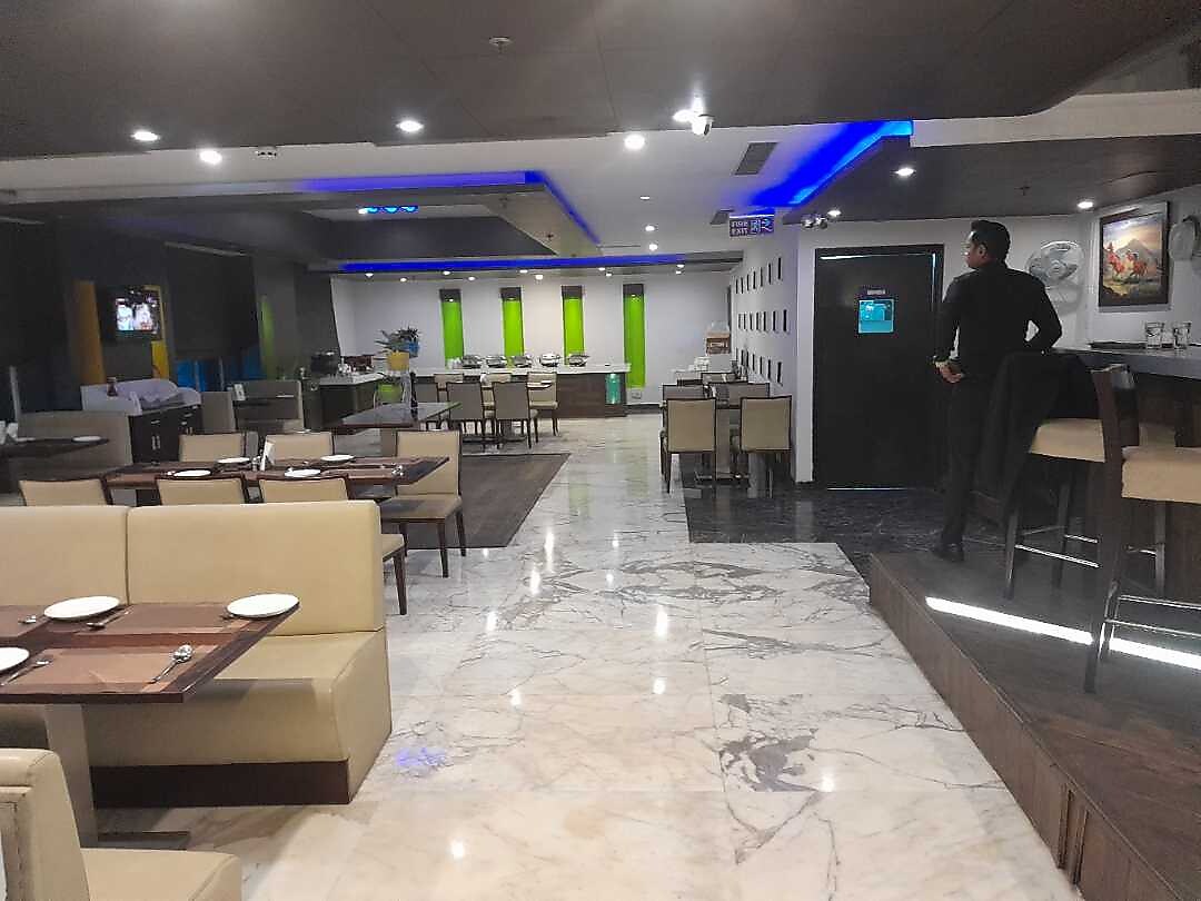 Photos of TreeHouse Queens Pearl Hotel in Gurgaon