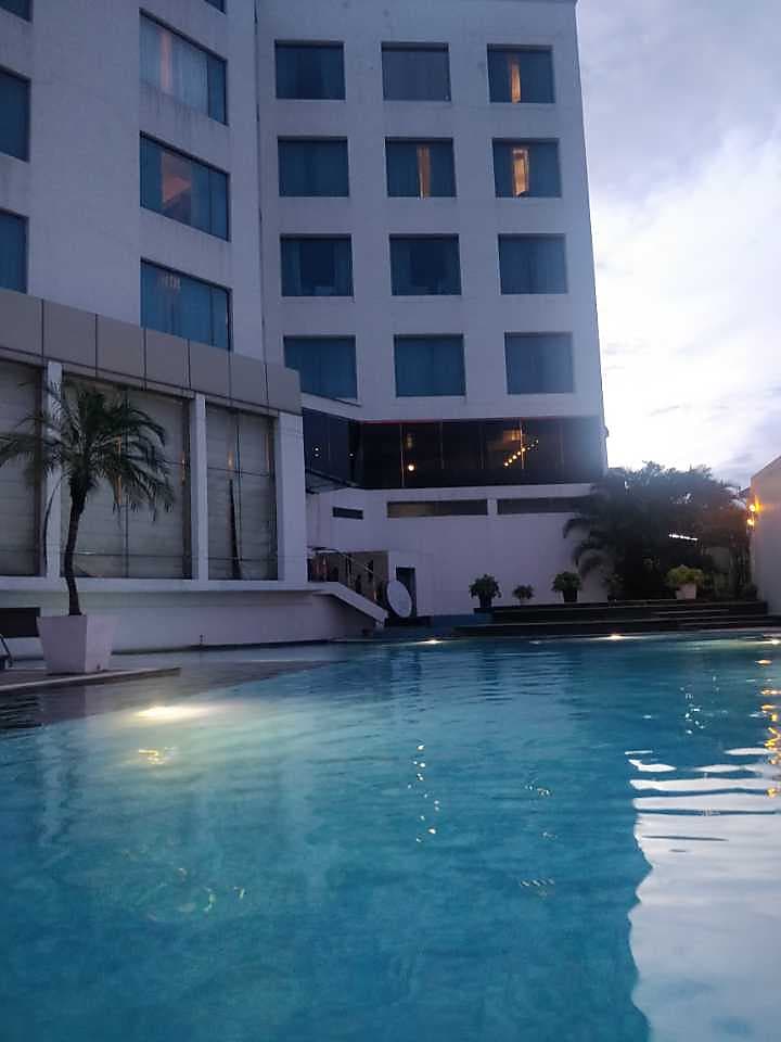 Grand Estancia Best Rates on Salem Hotel Deals, Reviews & Photos