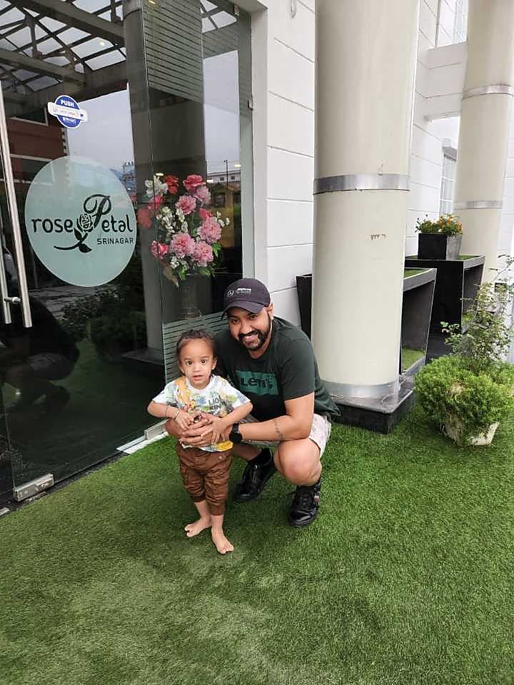 Hotel Rose Petal Srinagar Hotel BOOK ₹1