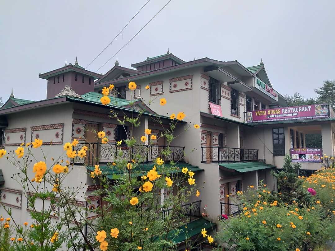 Yatri Niwas 𝗕𝗢𝗢𝗞 Namchi Hotel 𝘄𝗶𝘁𝗵 𝗙𝗥𝗘𝗘 𝗖𝗮𝗻𝗰𝗲𝗹𝗹𝗮𝘁𝗶𝗼𝗻