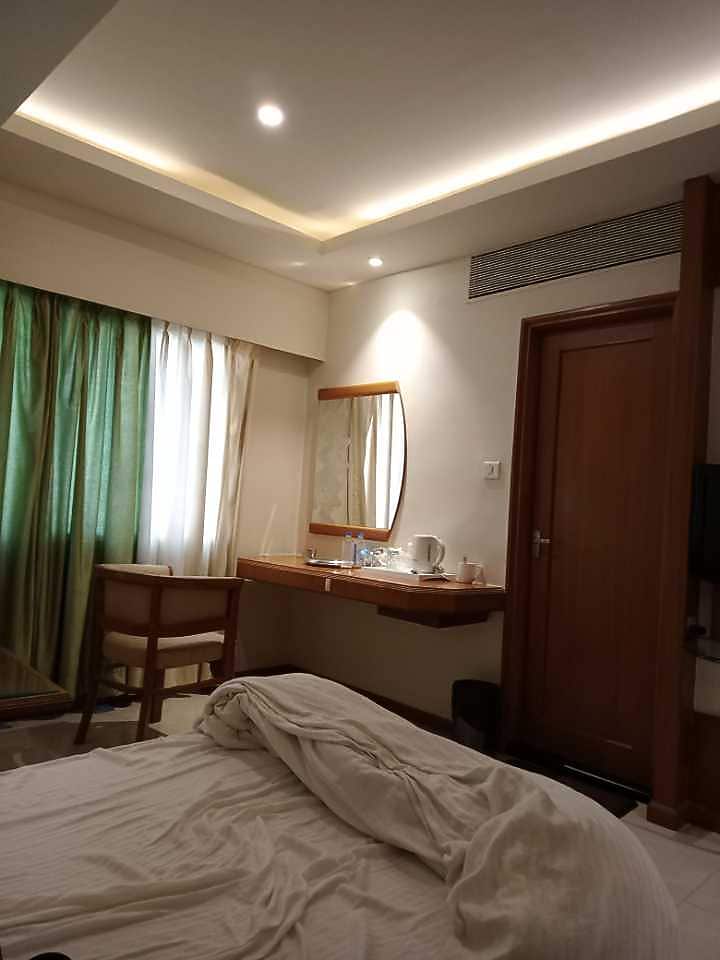 Hotel Princess Palace 100 Money Back 𝗕𝗢𝗢𝗞 Indore Hotel 𝘄𝗶𝘁𝗵 ₹𝟬 𝗣𝗔𝗬𝗠𝗘𝗡𝗧