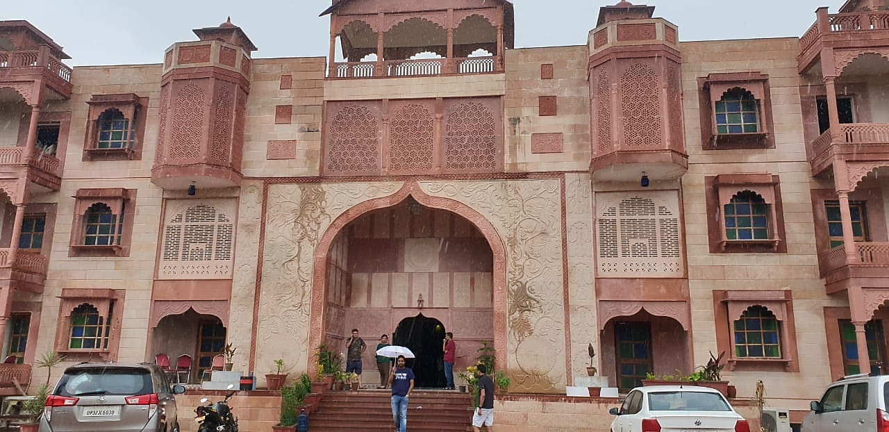 OYO 1006 Hotel Red Fort Best Rates on Jaipur Hotel Deals, Reviews & Photos