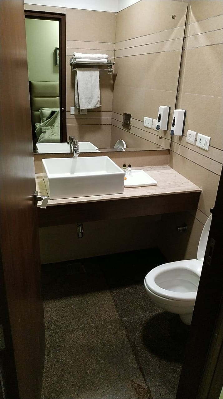 Hotel Mandarin Square 100 Money Back 𝗕𝗢𝗢𝗞 Zirakpur Hotel 𝘄𝗶𝘁𝗵 𝗙𝗥𝗘𝗘 𝗖𝗮𝗻𝗰𝗲𝗹𝗹𝗮𝘁𝗶𝗼𝗻