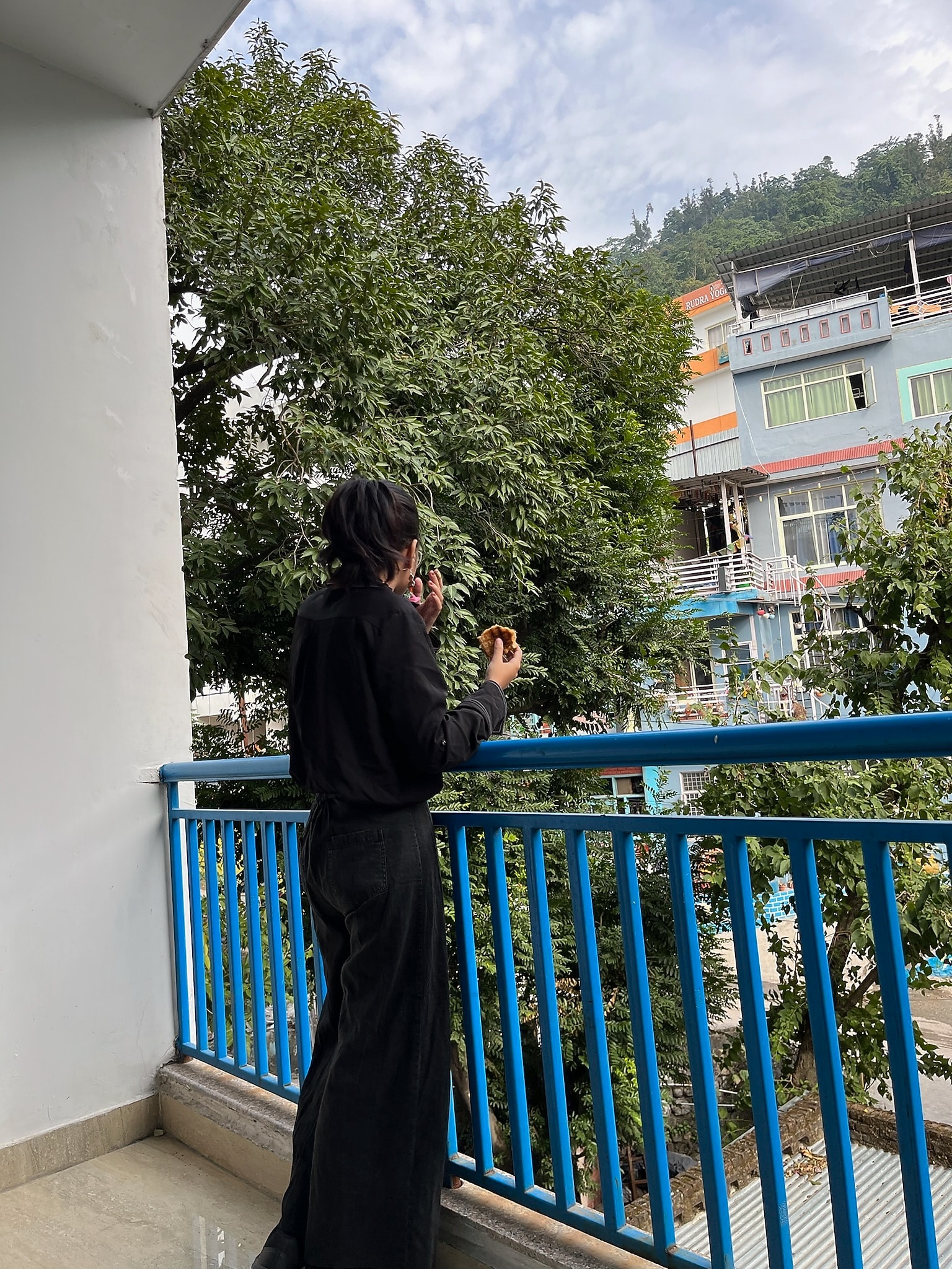 Hill Hoppers Private Rooms & Dorms 100 Money Back 𝗕𝗢𝗢𝗞 Rishikesh