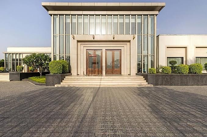 Calista Resort 𝗕𝗢𝗢𝗞 Delhi Resort 𝘄𝗶𝘁𝗵 𝗙𝗥𝗘𝗘 𝗖𝗮𝗻𝗰𝗲𝗹𝗹𝗮𝘁𝗶𝗼𝗻
