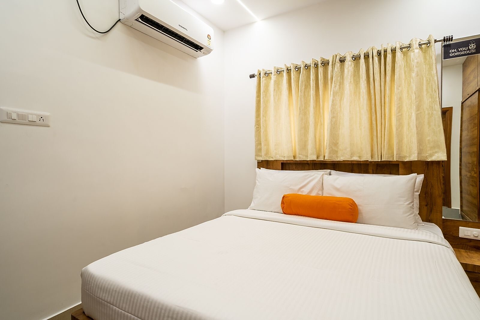 iRoomz Hoysala Residency 𝗕𝗢𝗢𝗞 Bellary Hotel 𝘄𝗶𝘁𝗵 ₹𝟬 𝗣𝗔𝗬𝗠𝗘𝗡𝗧