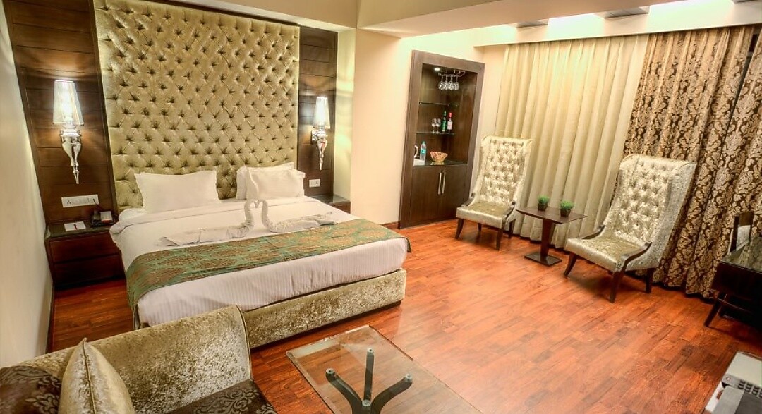 Hotel KLG Starlite 𝗕𝗢𝗢𝗞 Chandigarh Hotel 𝘄𝗶𝘁𝗵 ₹𝟬 𝗣𝗔𝗬𝗠𝗘𝗡𝗧
