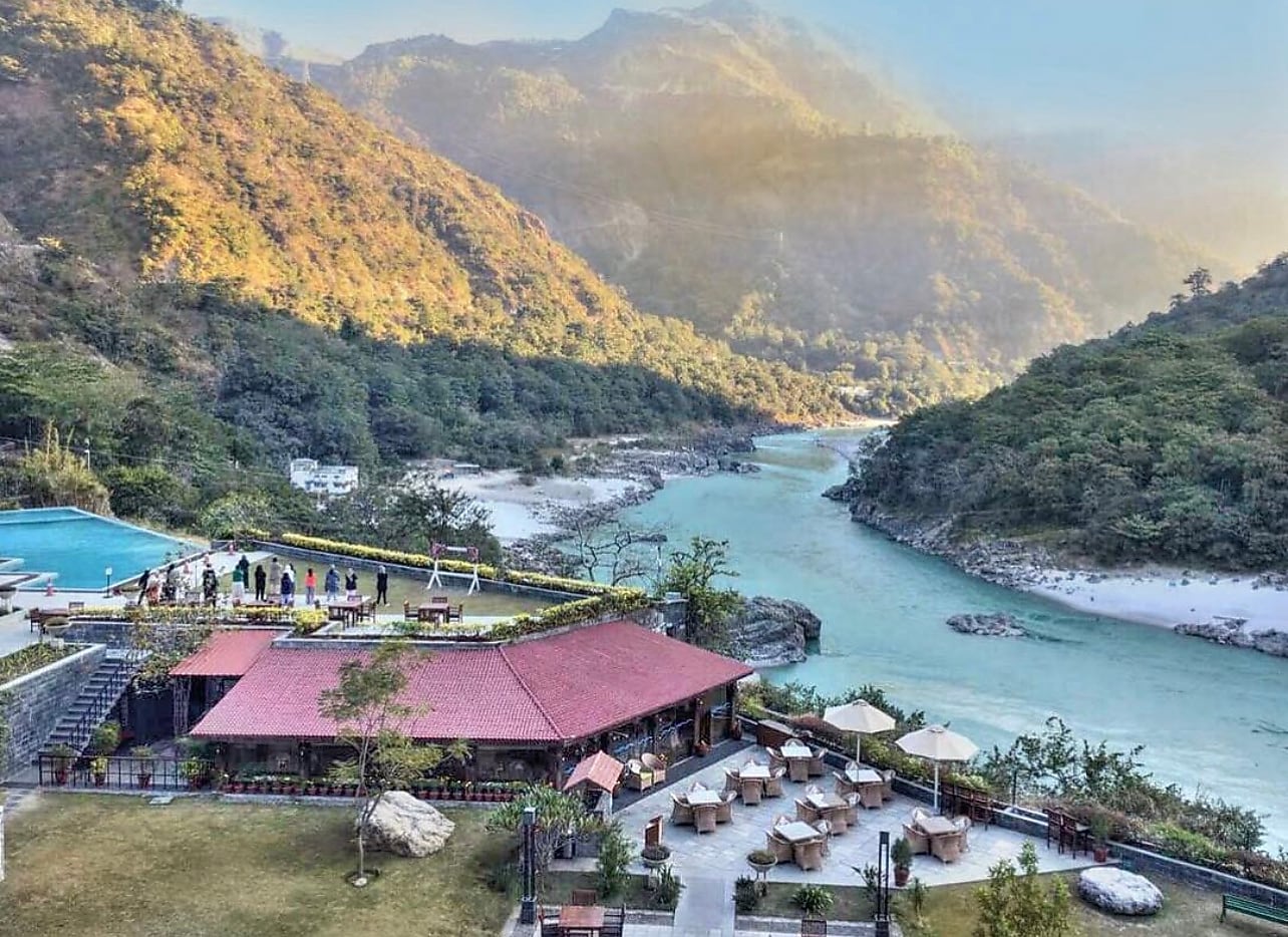 Aloha Luxury Apartments on Ganges By RC Best Rates on Rishikesh Hotel