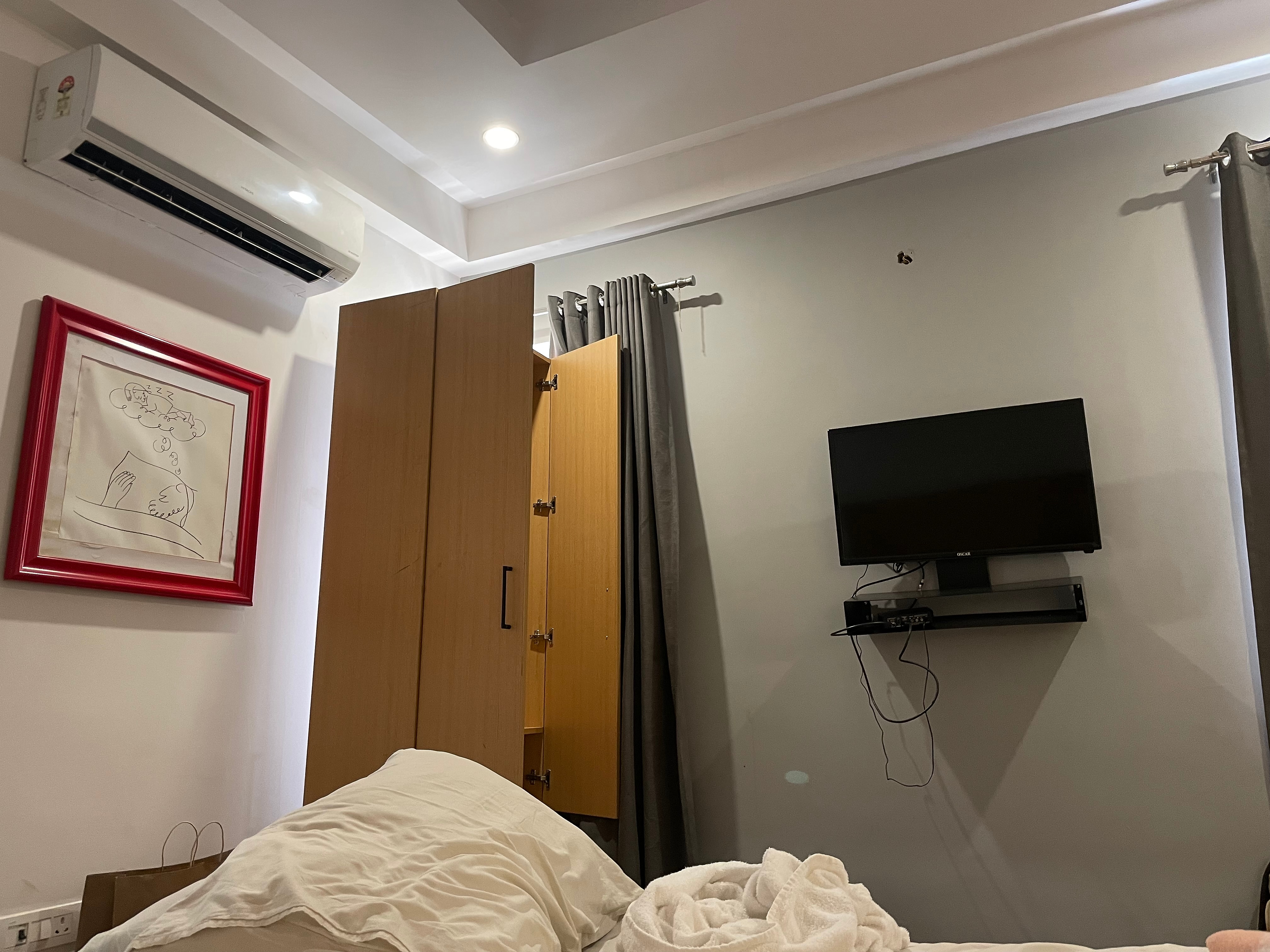 Photos of Super Townhouse Sector 57 Near Bestech Central Square Mall