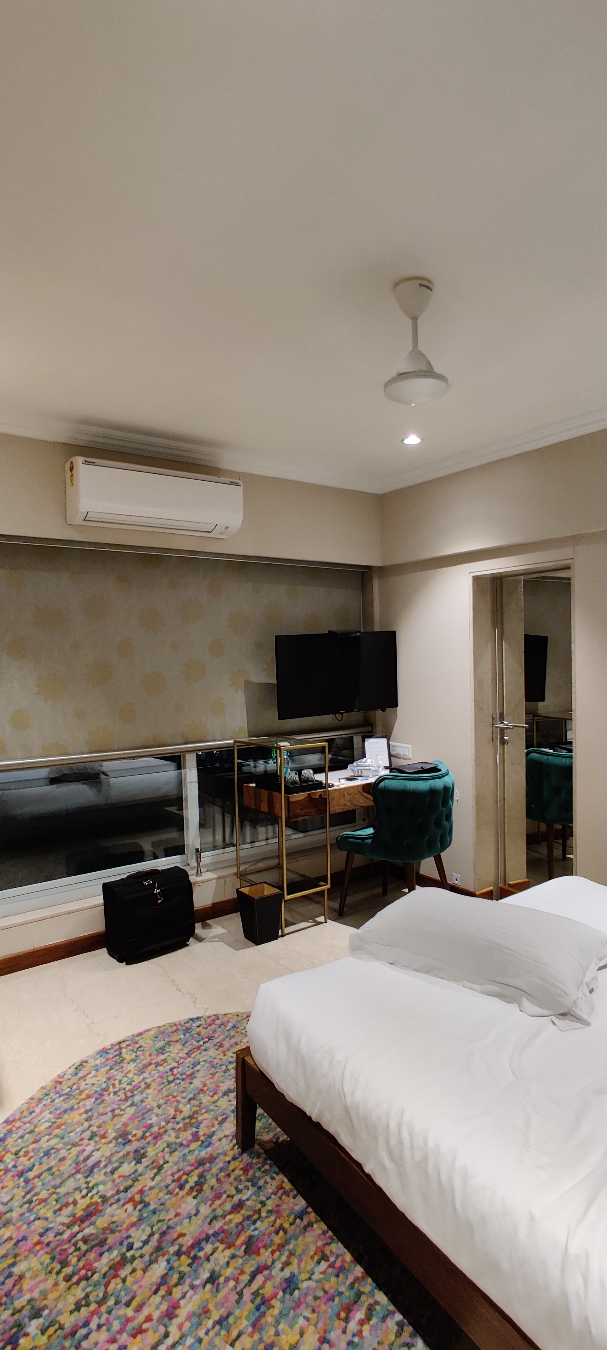 Theory9 Premium Serviced Apartments Bandra 𝗕𝗢𝗢𝗞 Mumbai Apartment 𝘄𝗶𝘁𝗵