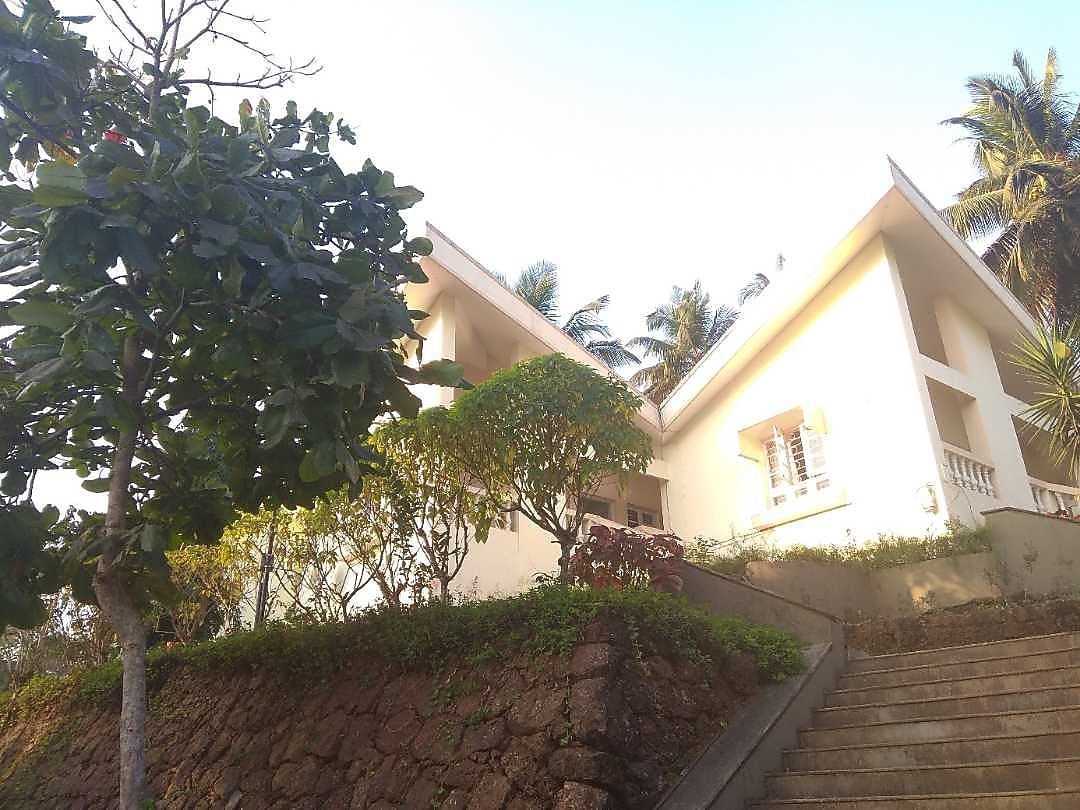 Farmagudi Residency 𝗕𝗢𝗢𝗞 Goa Hotel 𝘄𝗶𝘁𝗵 𝗙𝗥𝗘𝗘 𝗖𝗮𝗻𝗰𝗲𝗹𝗹𝗮𝘁𝗶𝗼𝗻