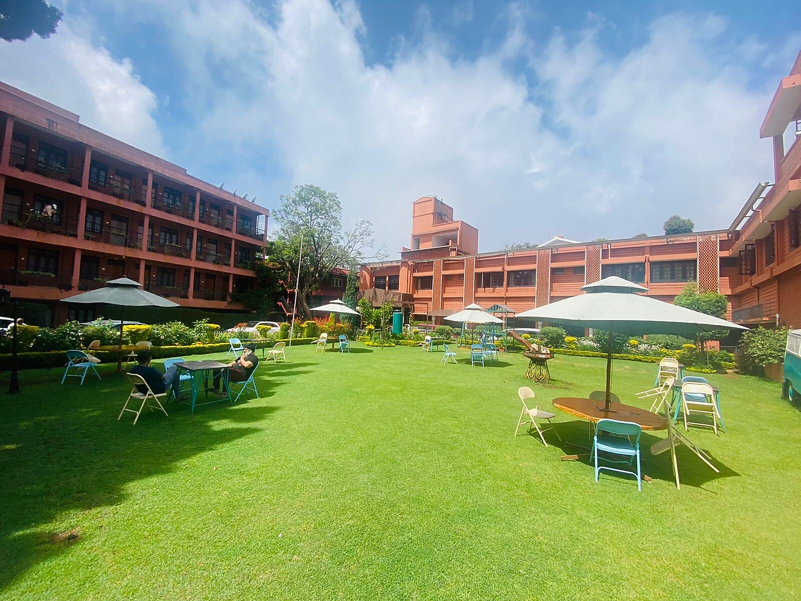 The HighGarden 𝗕𝗢𝗢𝗞 Coonoor Hotel 𝘄𝗶𝘁𝗵 𝗙𝗥𝗘𝗘 𝗖𝗮𝗻𝗰𝗲𝗹𝗹𝗮𝘁𝗶𝗼𝗻