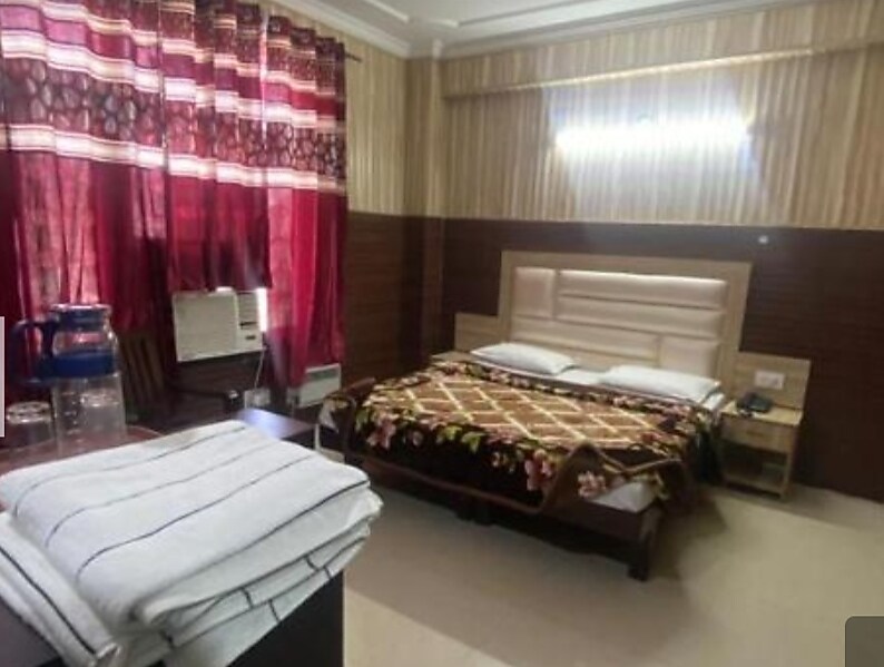 Hotel Green View Katra 𝗕𝗢𝗢𝗞 Katra Hotel 𝘄𝗶𝘁𝗵 𝗙𝗥𝗘𝗘 𝗖𝗮𝗻𝗰𝗲𝗹𝗹𝗮𝘁𝗶𝗼𝗻