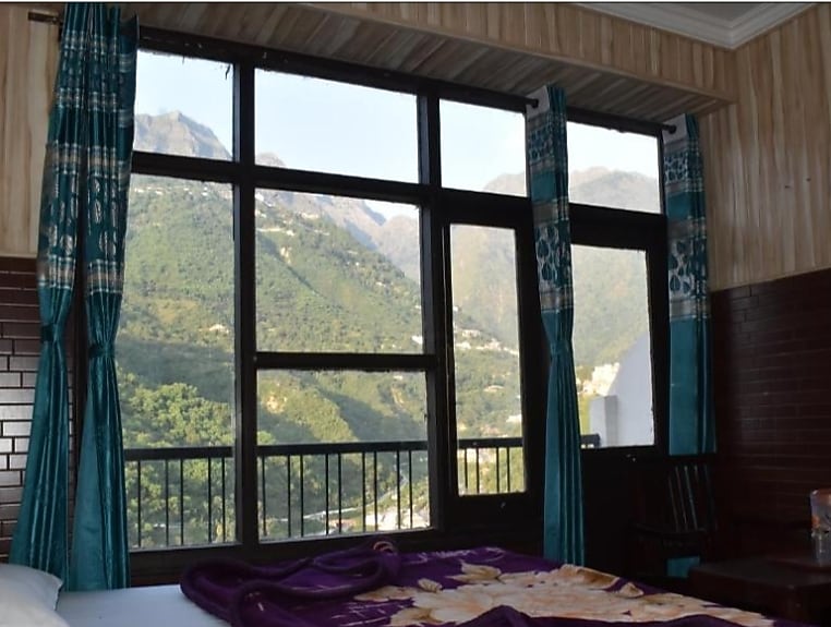 Hotel Green View Katra 𝗕𝗢𝗢𝗞 Katra Hotel 𝘄𝗶𝘁𝗵 𝗙𝗥𝗘𝗘 𝗖𝗮𝗻𝗰𝗲𝗹𝗹𝗮𝘁𝗶𝗼𝗻