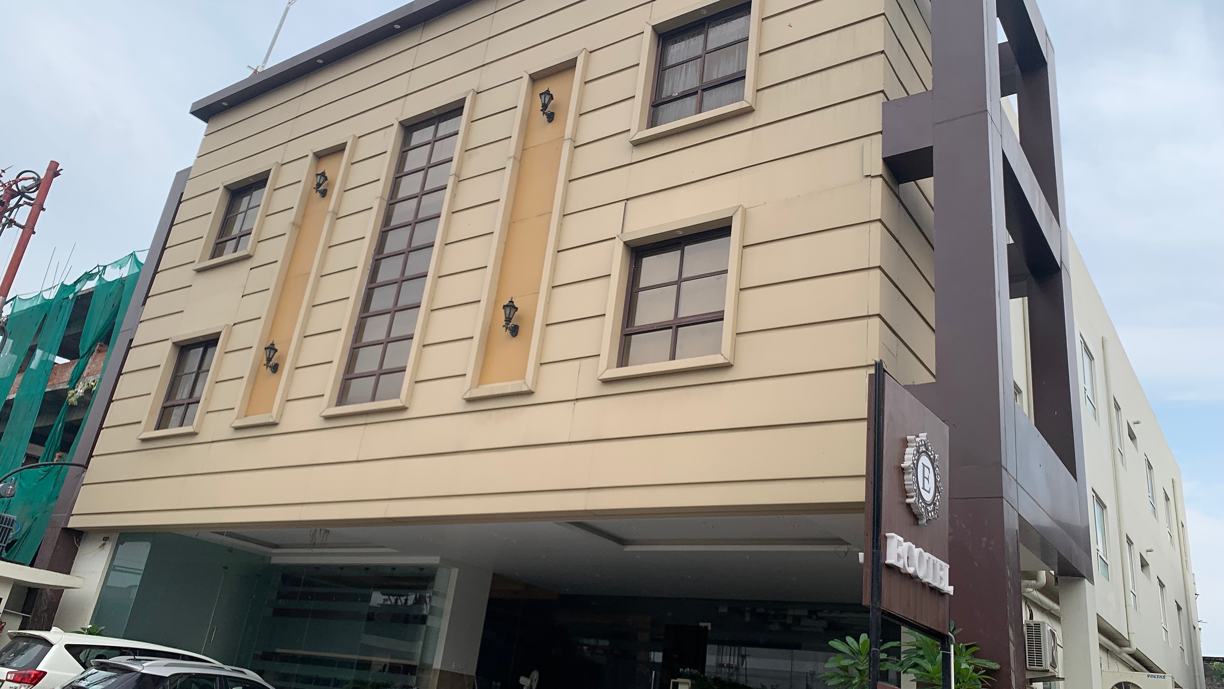 Ecotel Hotel Lucknow Hotel, FREE Cancellation*, Price, Address & Reviews