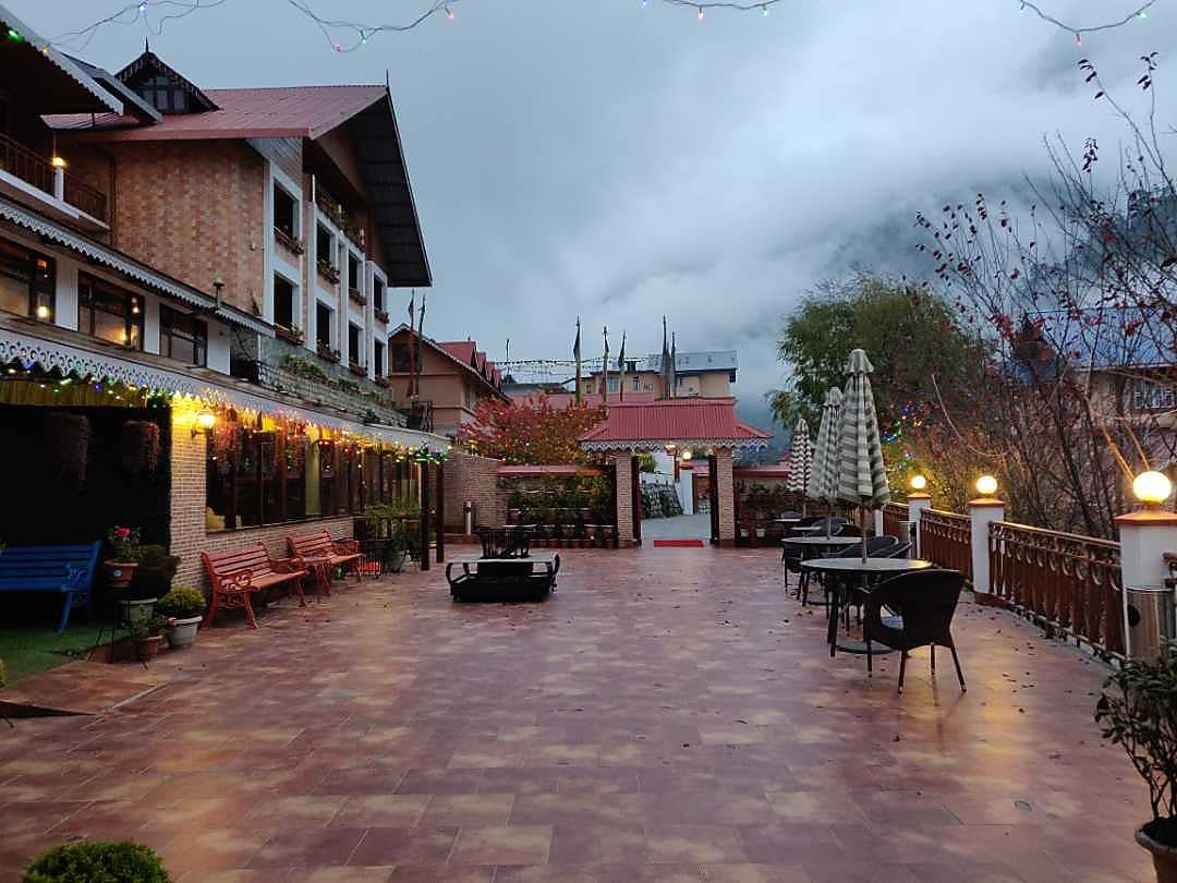 Yarlam Resort Lachung Resort, FREE Cancellation*, Price, Address & Reviews