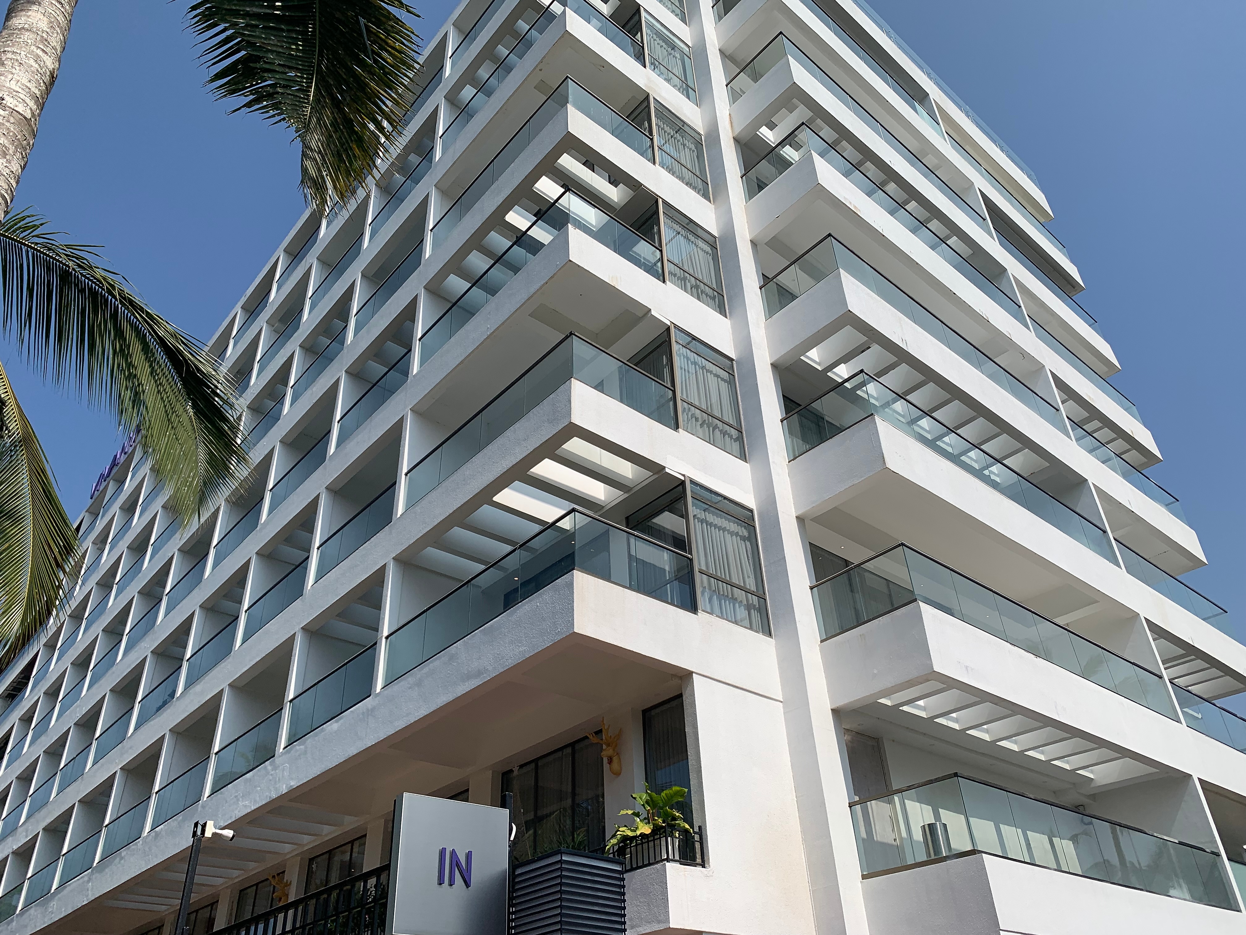 Vivanta Goa, Miramar 𝗕𝗢𝗢𝗞 Goa Hotel 𝘄𝗶𝘁𝗵 ₹𝟬 𝗣𝗔𝗬𝗠𝗘𝗡𝗧